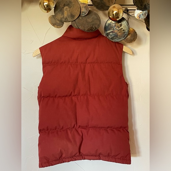 The north face brown label vintage red vest. - Picture 3 of 4
